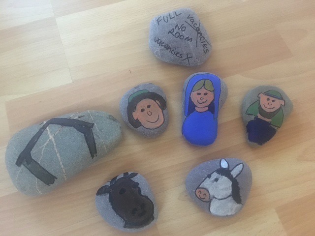 pebbles with Mary, Joseph nd the Inn Keeper with a stable